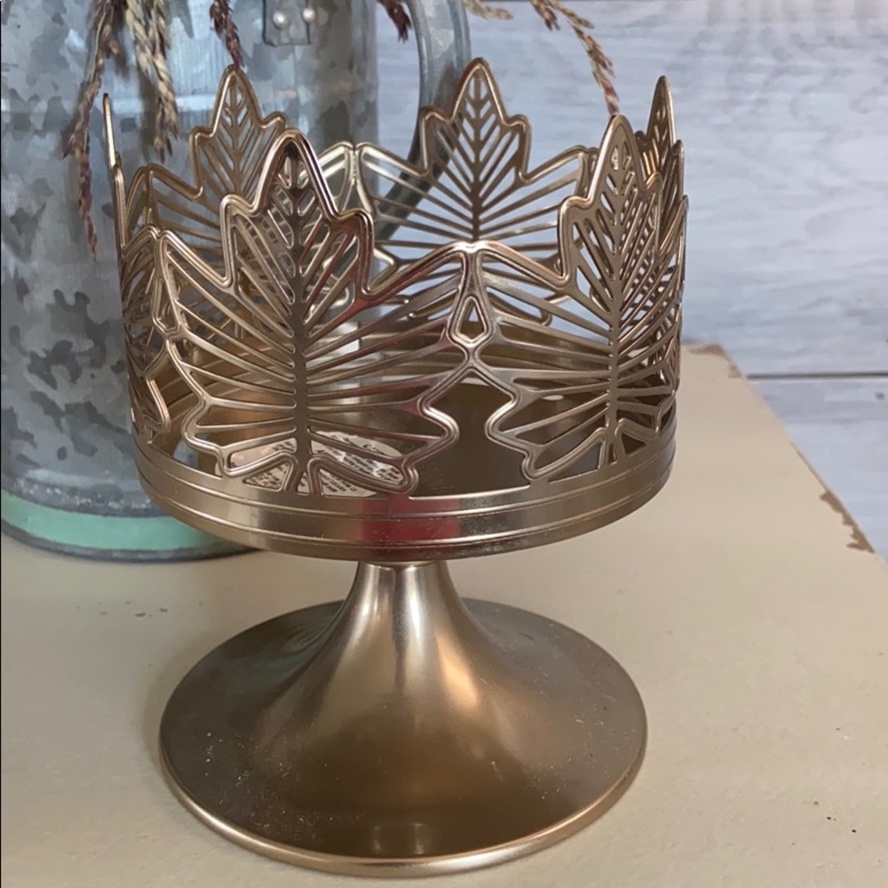 Bath and Body metal Candle Holder leaves